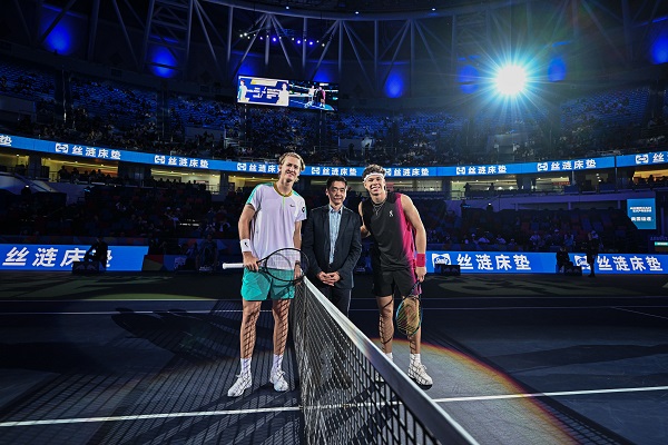 加油声为球 加油声为球