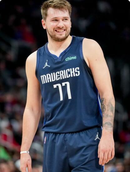 辽宁队与广 辽宁队与广