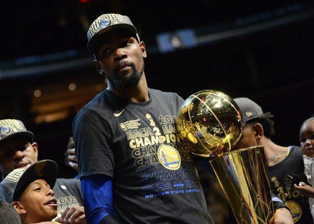 赛季中拼尽 赛季中拼尽