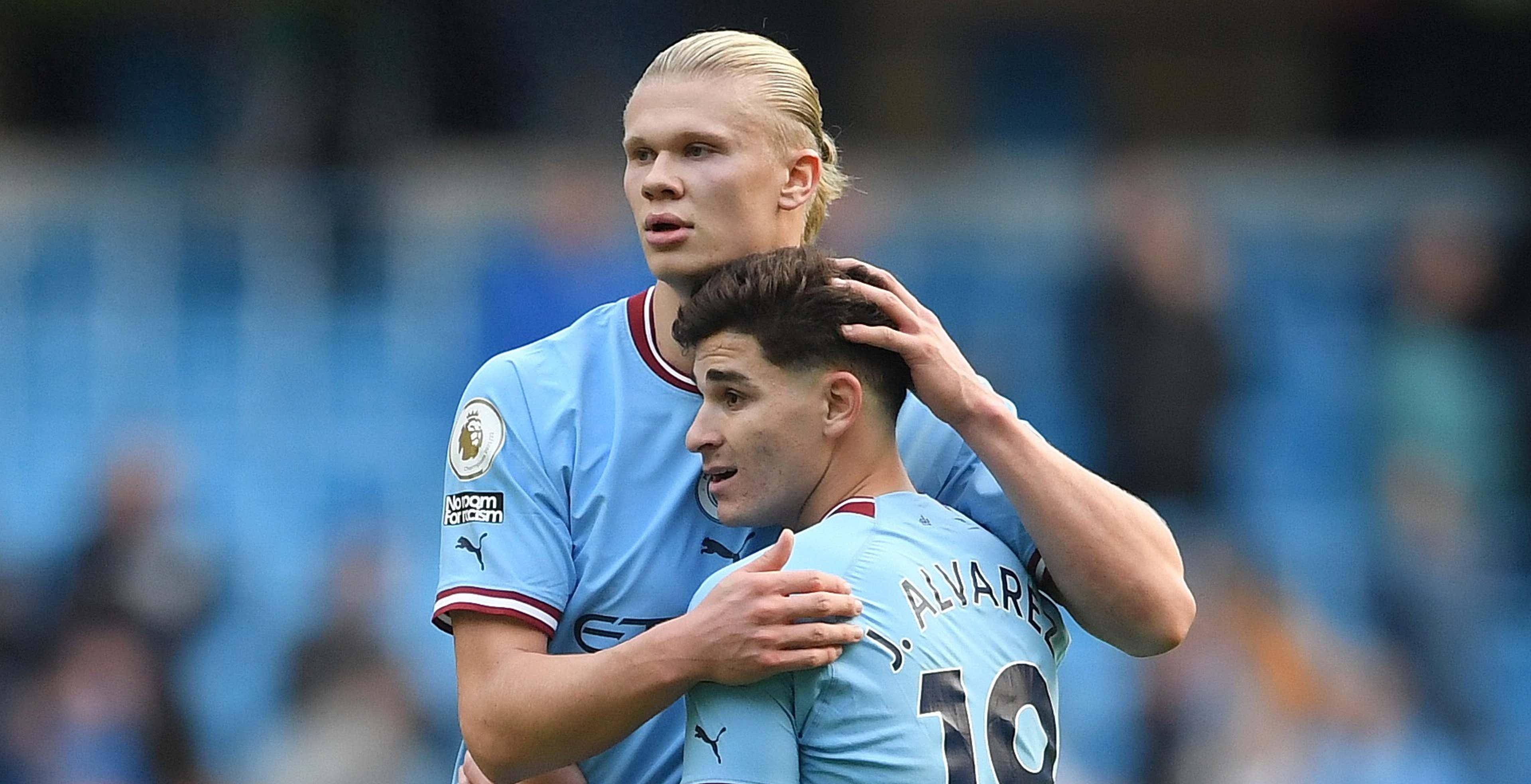 鲜明对比的 鲜明对比的