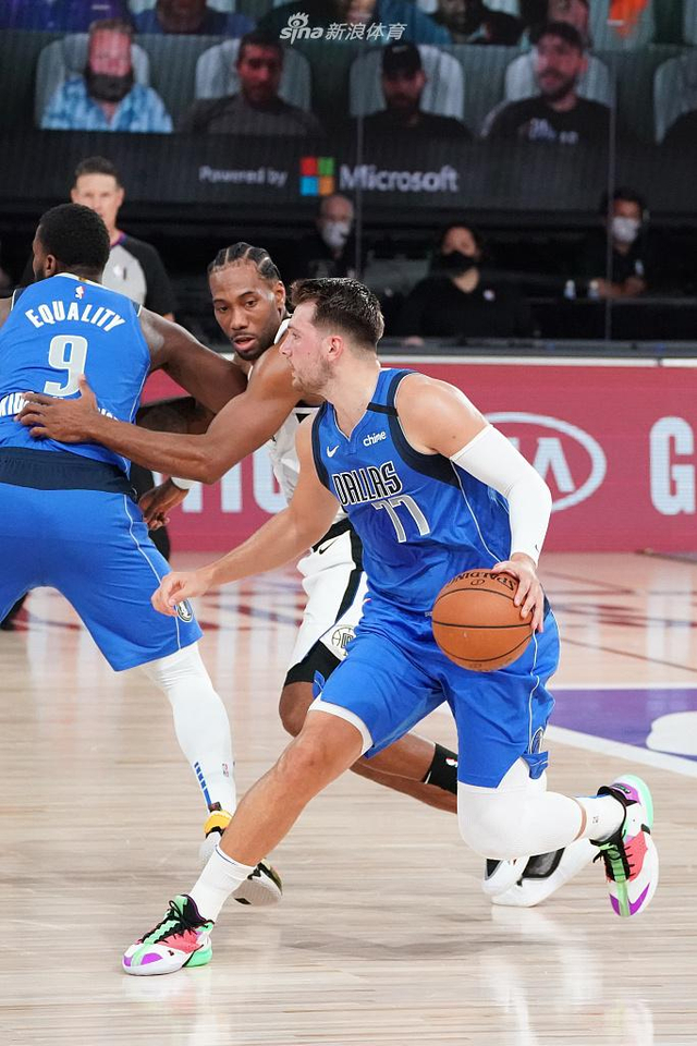 莱和法耶 莱和法耶