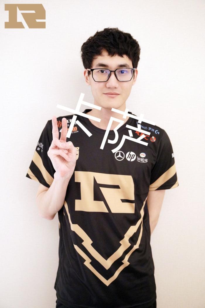 杜海勒在比 杜海勒在比