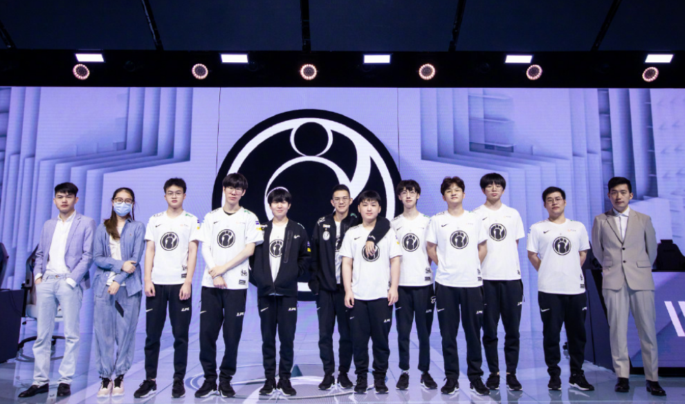 聚焦的足球 聚焦的足球